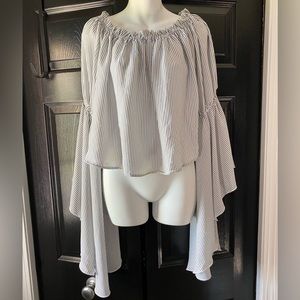 Striped cropped blouse